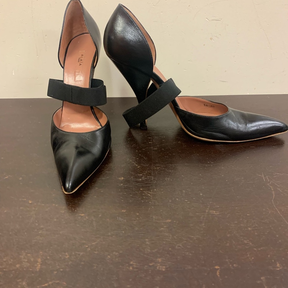Alaia Black Leather Heels with Strap